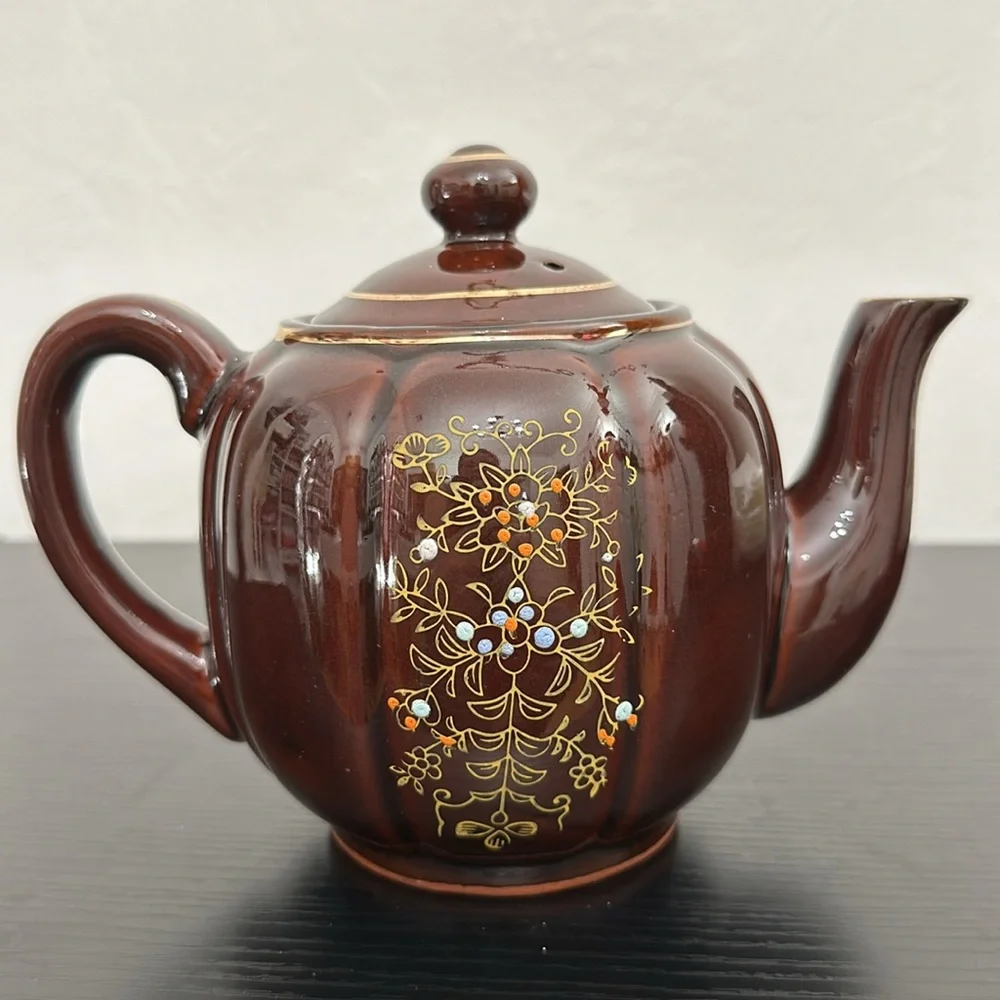1940’s Vintage Japanese Moriage Hand Painted Pottery Teapot
